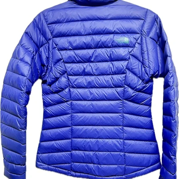 The North Face Women's Vibrant Blue Puffer Jacket - Picture 2 of 15